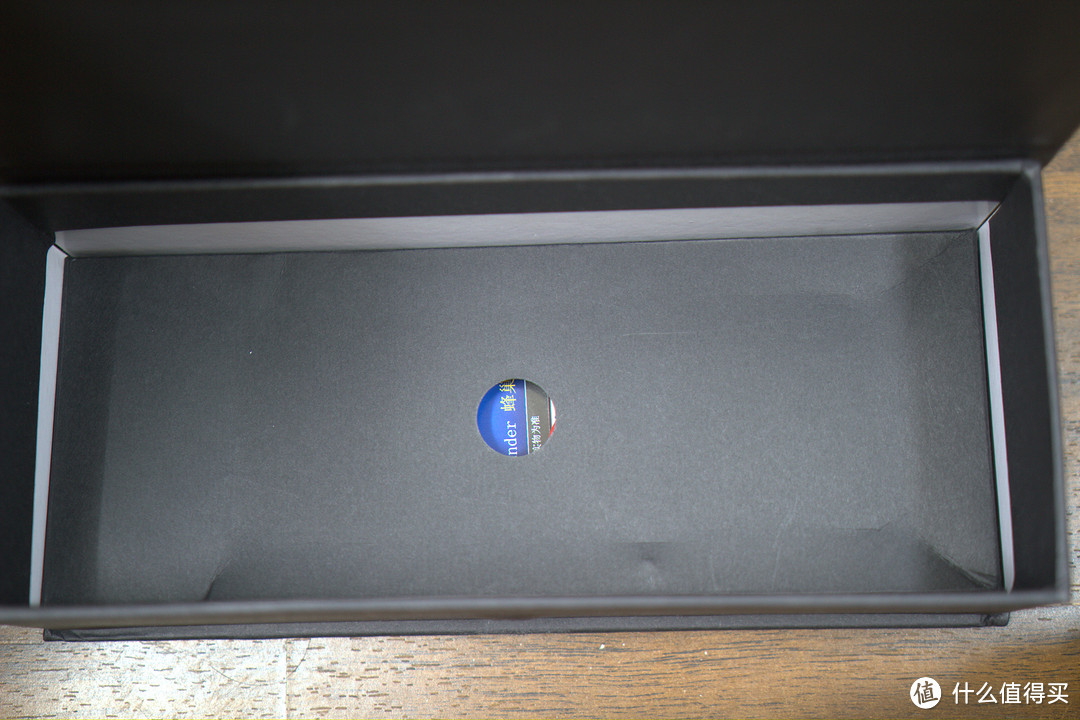 黑胶音质的迷你小黑盒：Sounder 声德 蜂巢2S+ 蓝牙音箱