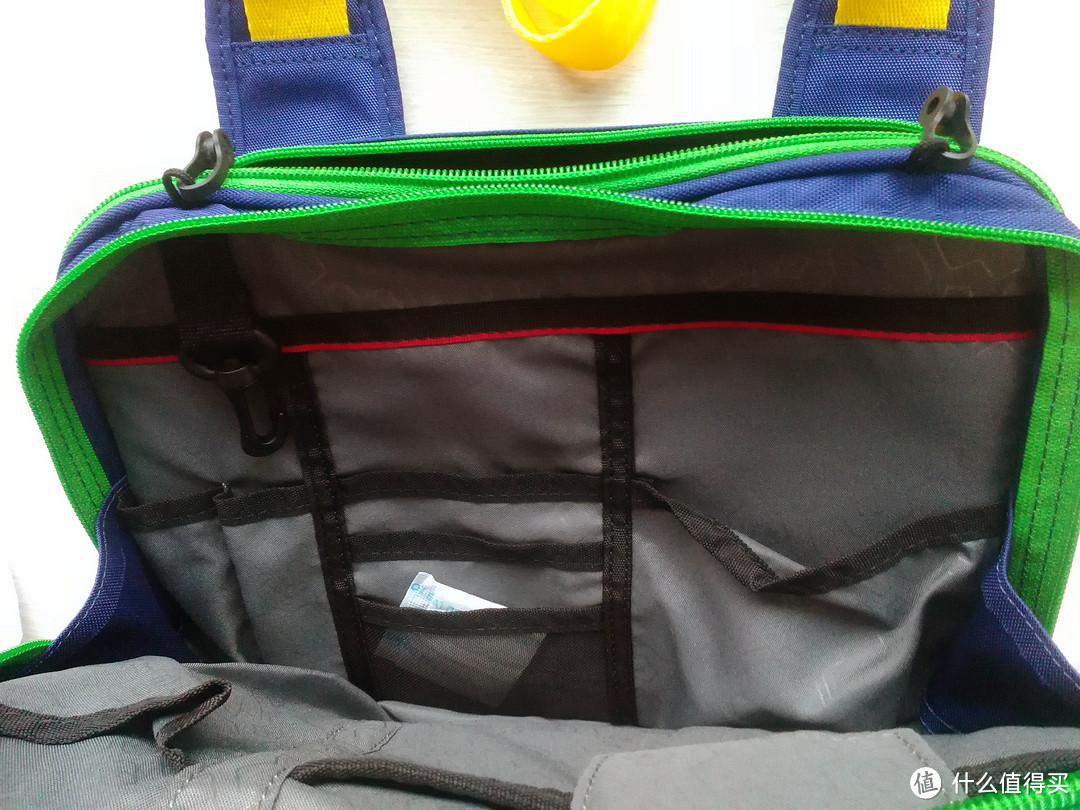 美亚+顺丰漫长28天:入手限量 Victorinox 维氏 Travel Companion 旅行包