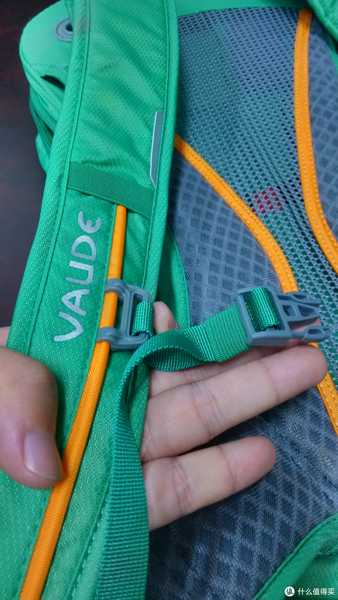 超乎预期：京东138入手 VAUDE 沃德 Aquarius 8+3 骑行水袋背包