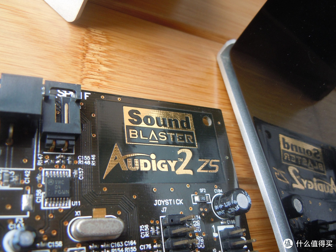 EDIFIER 漫步者 m2 Plus 便携式音箱 & 创新 SB Audigy2 ZS 声卡