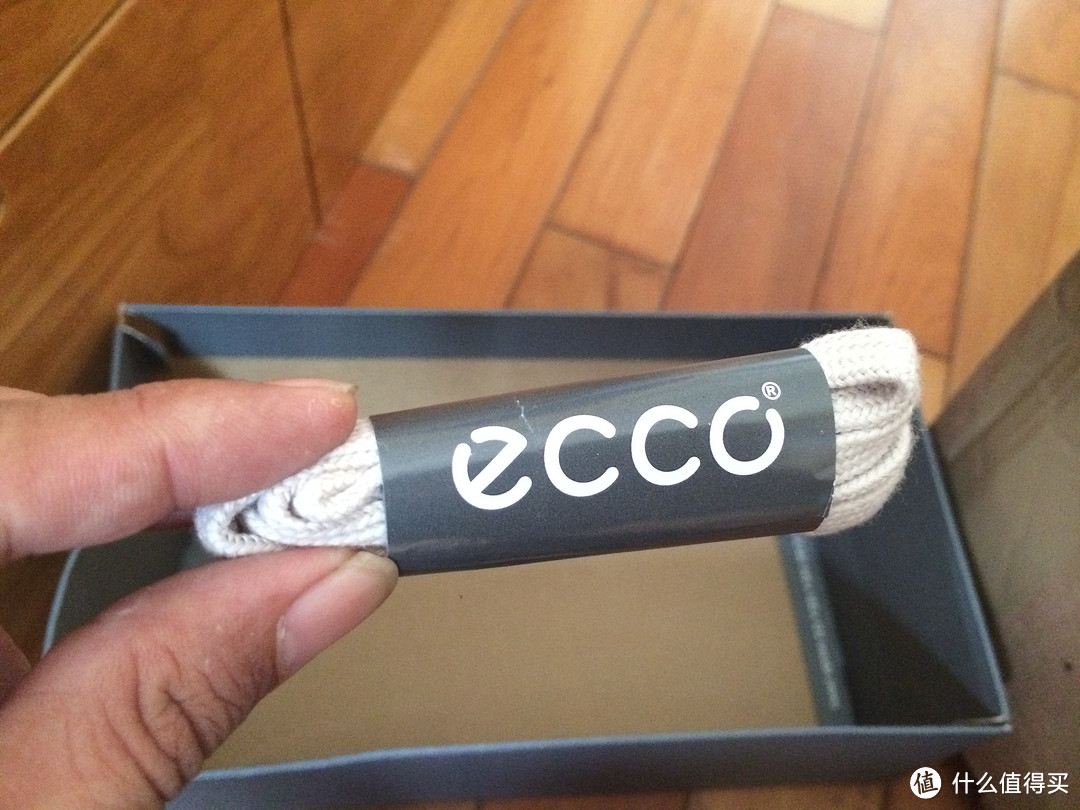 英亚入手ECCO 爱步 Eisner 4 Eye Lace-Ups 男款系带休闲鞋