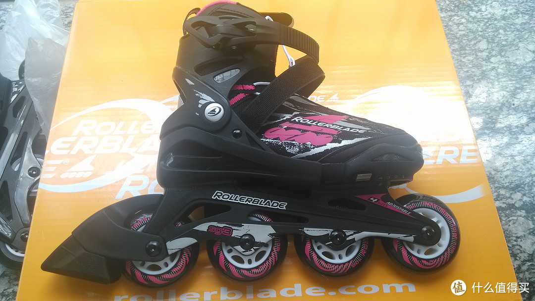轮滑少年：Rollerblade 罗勒布雷德 儿童头盔 RB EAGLE G HELMET & 直排儿童轮滑鞋 ALPHA