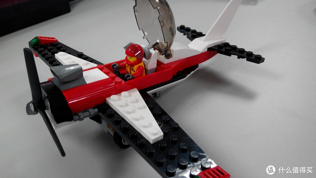 学前班的 LEGO city城市系列 特技飞机 L60019