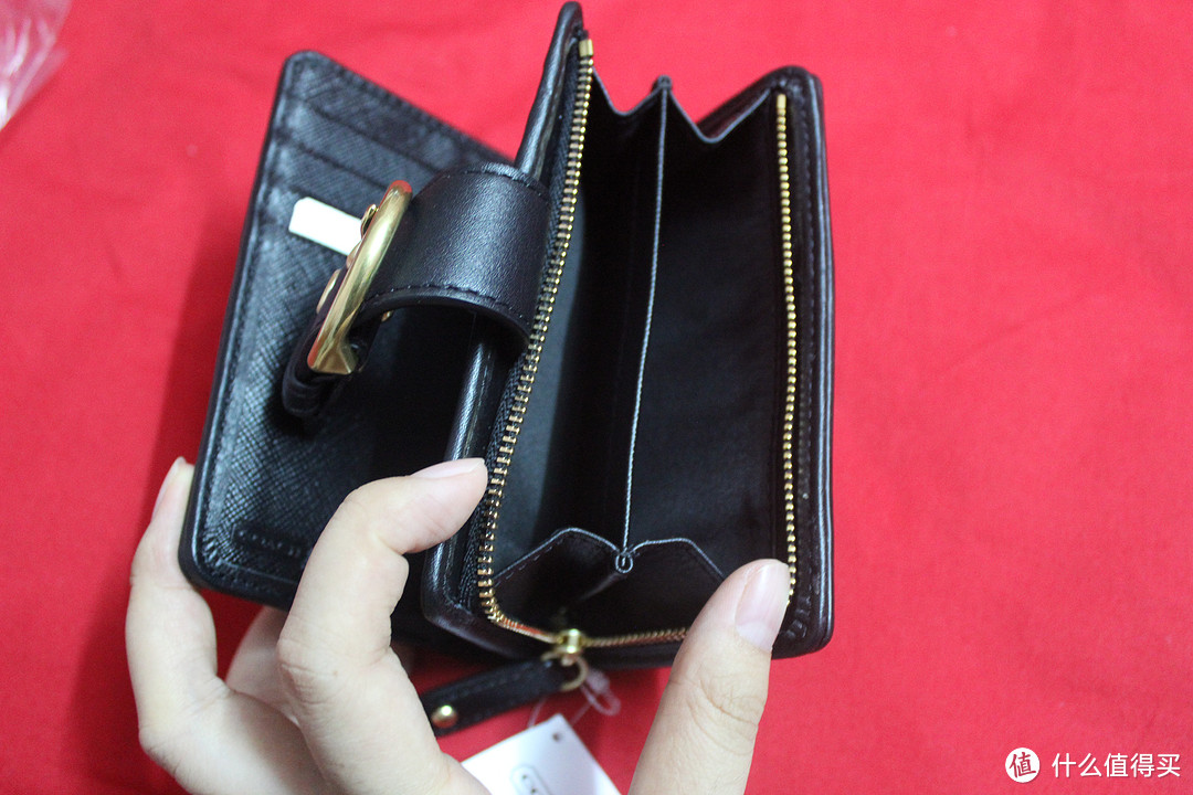 能否受得住我的那点小财?COACH 蔻驰 Campbell Leather Buckle Medium 钱包