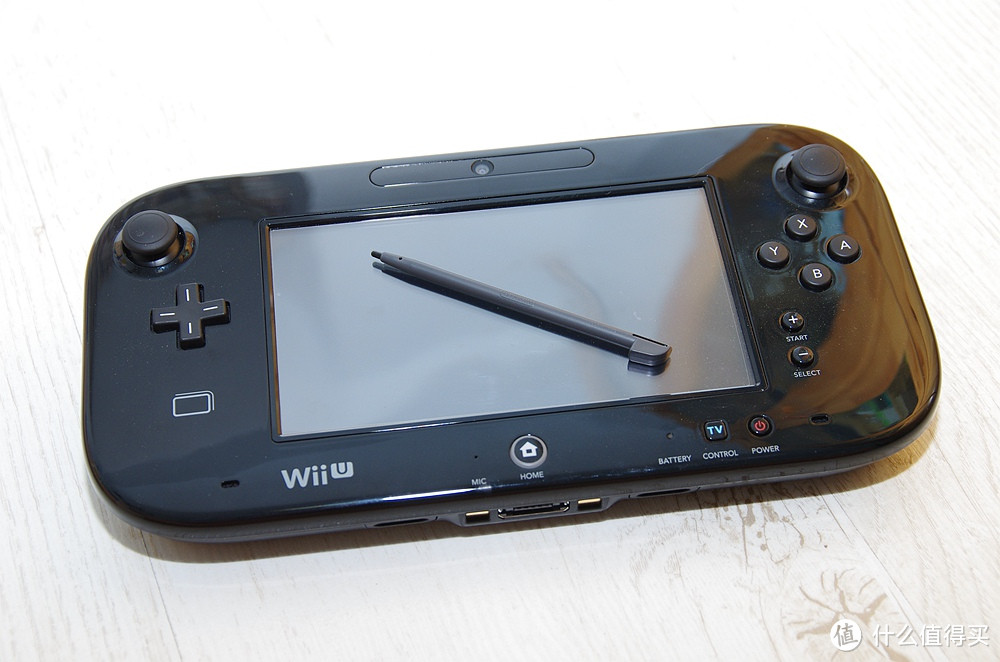我对wiiu是真爱篇二 Wii Wiiu硬件对比 游戏机 什么值得买