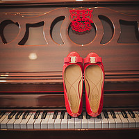 婚鞋佳选：Ferragamo 菲拉格慕 女士红色平跟鞋