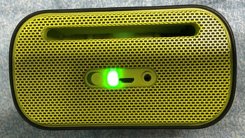 清新小巧：Logitech 罗技 UE 巧音天盒无线蓝牙便携音箱