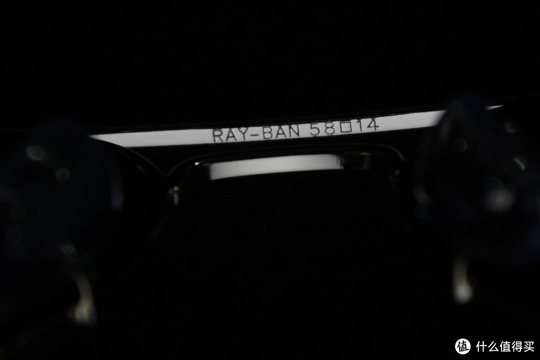 AO Eyewear和Ray-Ban的飞行员款太阳镜