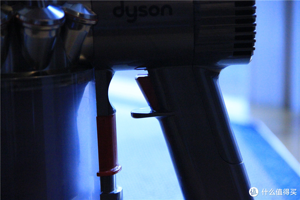 Dyson 戴森 吸尘器 & raycop 紫外线床铺清洁器