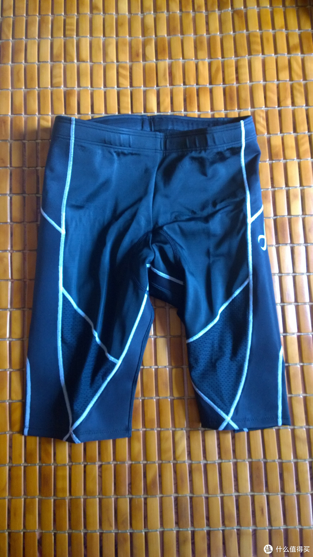 在健身的道路上：CW-X Conditioning 压缩袜、tri 铁人三项 stabliyx 压缩短裤 & 2XU Comp Trisuit 连体压缩衣