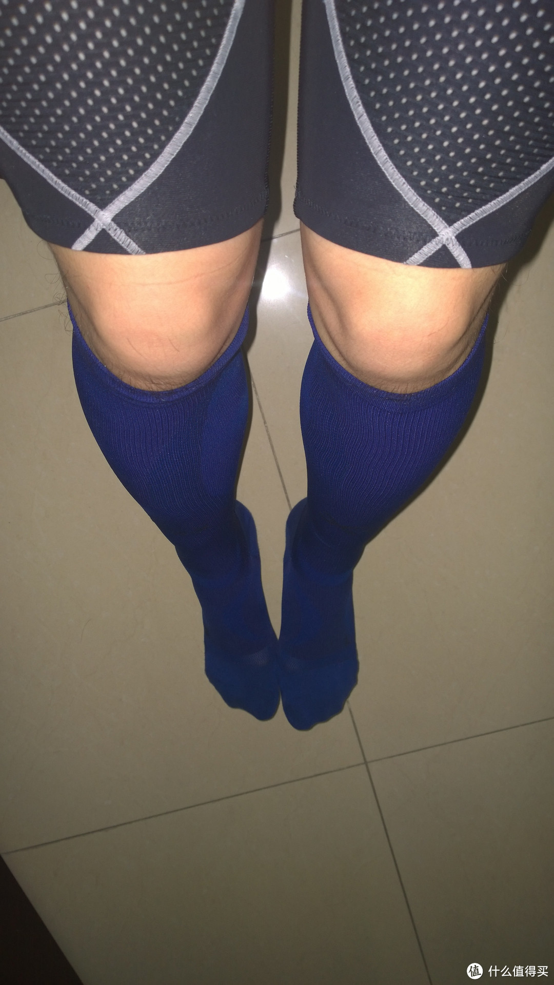 在健身的道路上：CW-X Conditioning 压缩袜、tri 铁人三项 stabliyx 压缩短裤 & 2XU Comp Trisuit 连体压缩衣