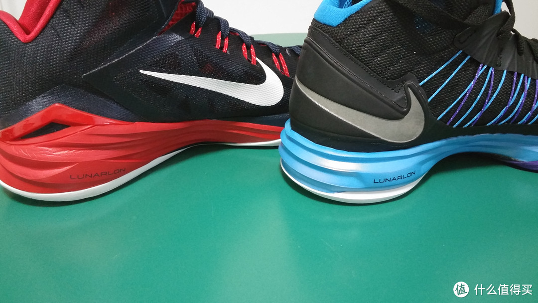 伤残人士的NIKE 耐克 HYPERDUNK 2012 & HYPERDUNK 2014 男款篮球鞋