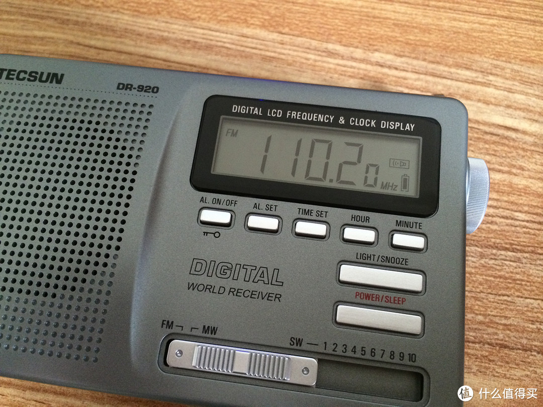 老年人的挚友：Tecsun 德生 DR-920 全波段便携式收音机