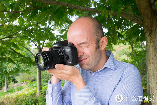 【Photokina影像展】65点对焦10张连拍：佳能发布 EOS 7D Mark II 单反相机