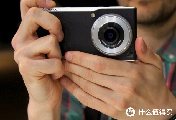 【Photokina影像展】是相机更是手机：松下发布 Lumix DMC-CM1 智能手机