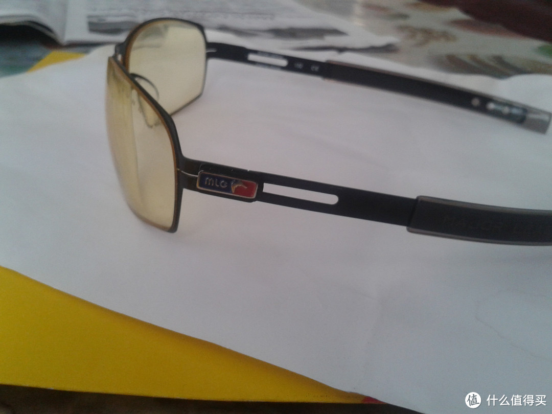 GUNNAR MLG Phantom 晶石黑色镜框 琥珀色镜片