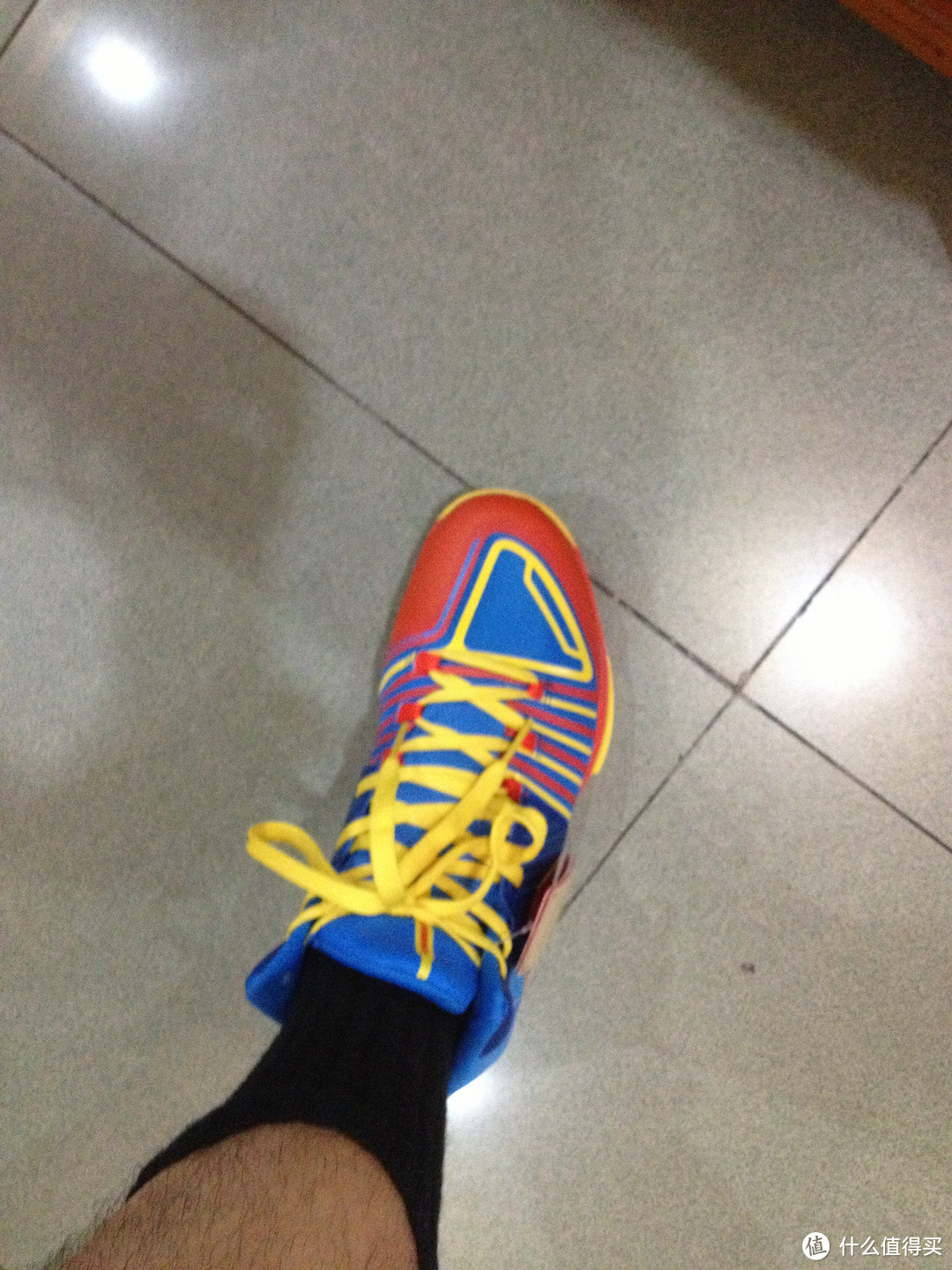 晒一双还未上市的 Li Ning 李宁“闪击”CBA篮球鞋