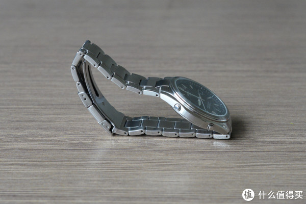 简单干净商务范儿:CASIO 卡西欧 LIW-120DJ-