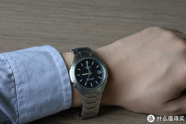 简单干净商务范儿:CASIO 卡西欧 LIW-120DJ-