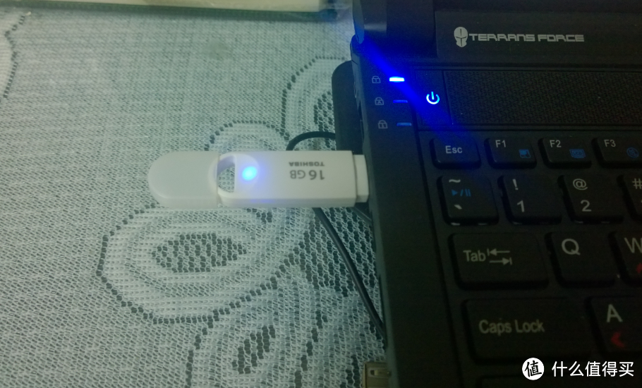 TOSHIBA 东芝 USB3.0 Suzaku系列 U盘 16GB