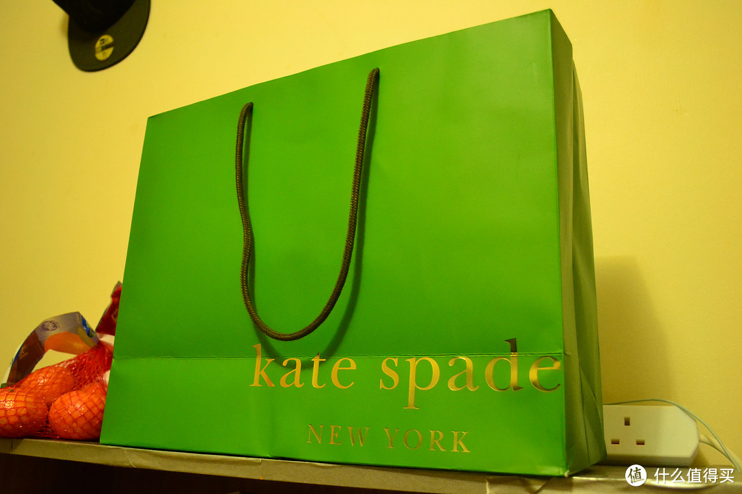 不要在女王生日的时候带她去比斯特！kate spade 凯特丝蓓 贝壳包 比斯特版