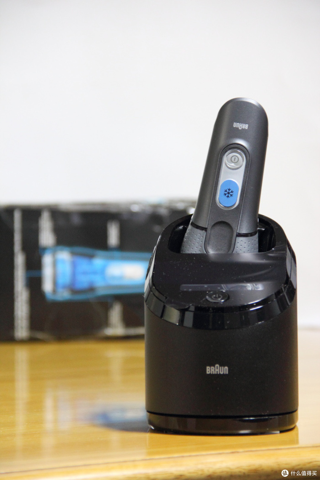 冰蓝激爽：Braun 博朗 CoolTec CT5cc 电动剃须刀