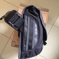 Timbuk2 Especial特别款邮差包使用总结(肩带|固定带)