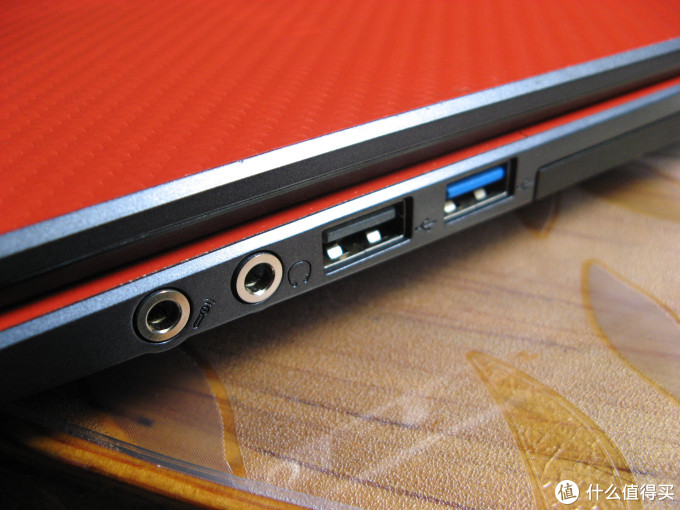 你懂的),所以就有了今天的主角-神舟战神k650d-i5 d1笔记本电脑,在我