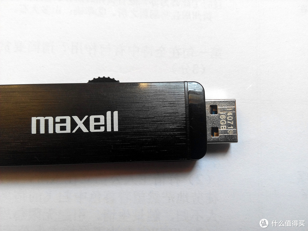 做人不能像U盘一样随便：AData 威刚 UV128 16GB U盘 & Maxell 麦克赛尔 双龙系列 16GB
