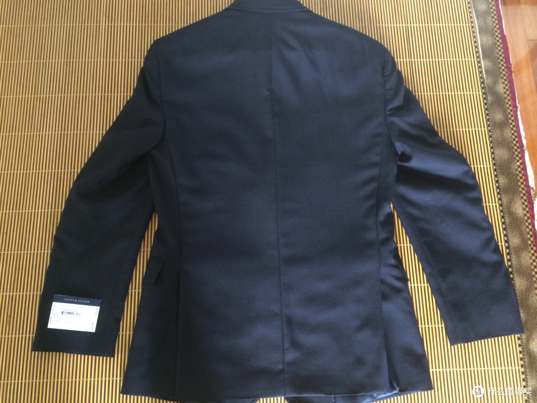 完全变色pp领标,都是海地的尺码,精纺羊毛,开始错以为worst wool袖标