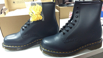 Dr. Martens 1460 Originals Eight-Eye 经典款高帮马丁靴 & New Balance 新百伦 ML574 Core Plus Pack 跑步鞋