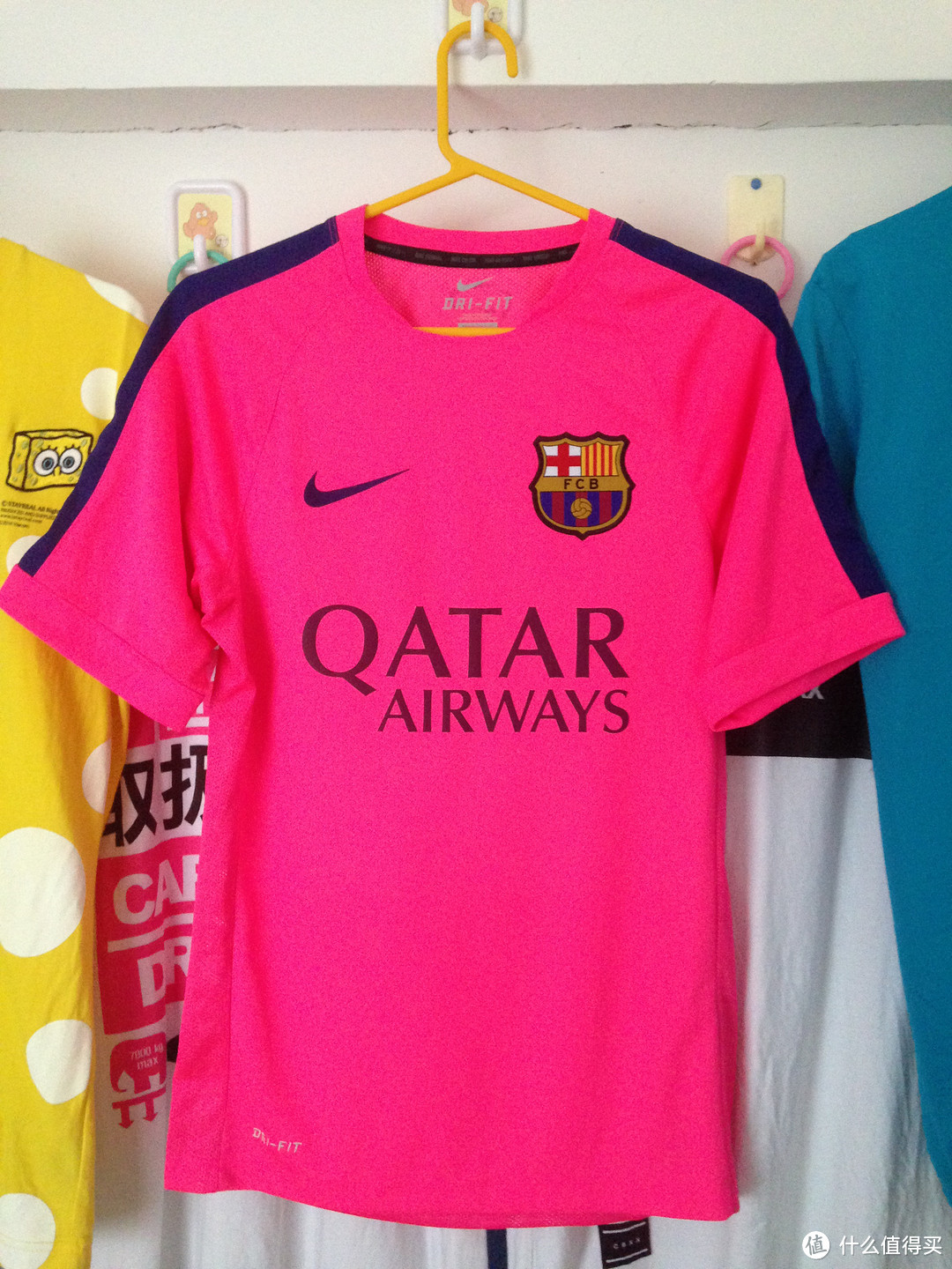 【真人小鲜肉】NIKE 耐克 FC Barcelona Squad Training Top 巴塞罗那赛前训练球衣