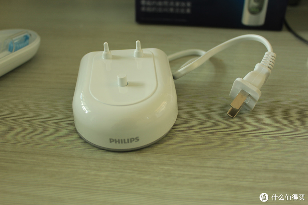 保护牙齿，做个完美吃货：PHILIPS 飞利浦 HX9182 电动牙刷