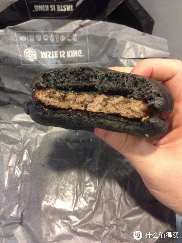 还不是照样吃不到：麦当劳也在日本推出黑色汉堡