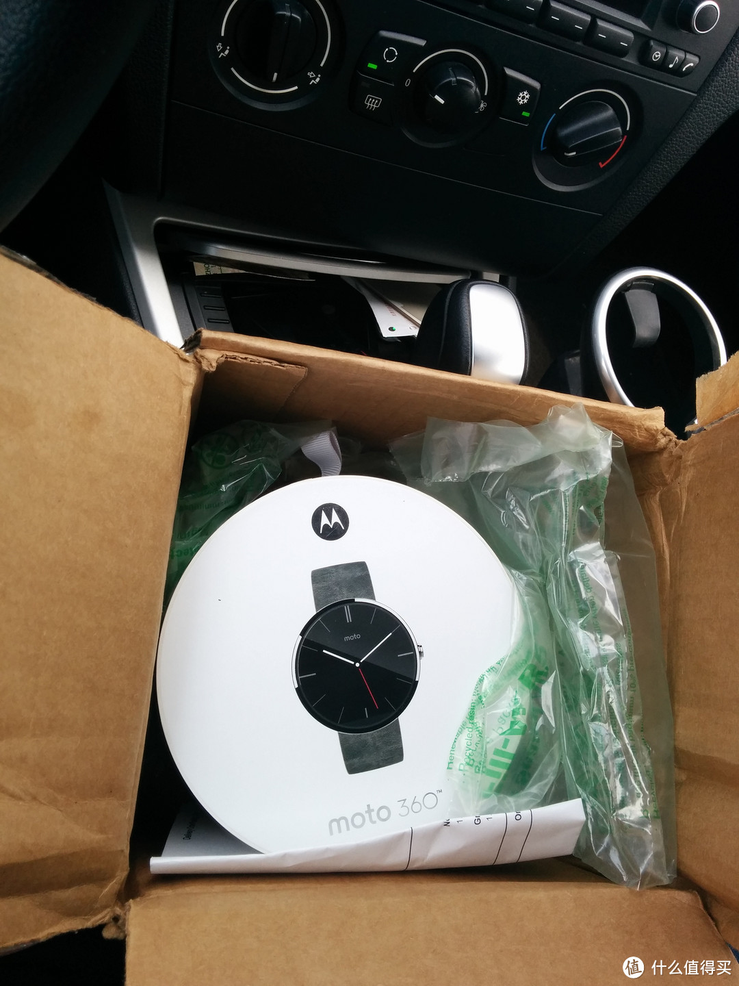 从Hello moto 到 ok Google 看moto360带来的 Bigger High