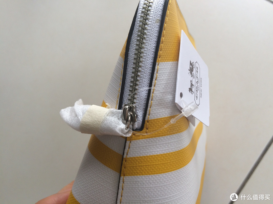 老公送礼物，永远只能说GOOD：COACH 蔻驰 Bleecker Striped Coated Canvas Cosmetic 零钱包