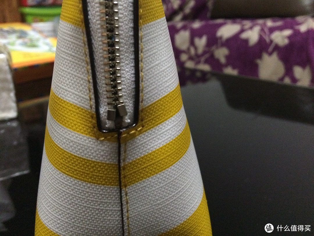 老公送礼物，永远只能说GOOD：COACH 蔻驰 Bleecker Striped Coated Canvas Cosmetic 零钱包