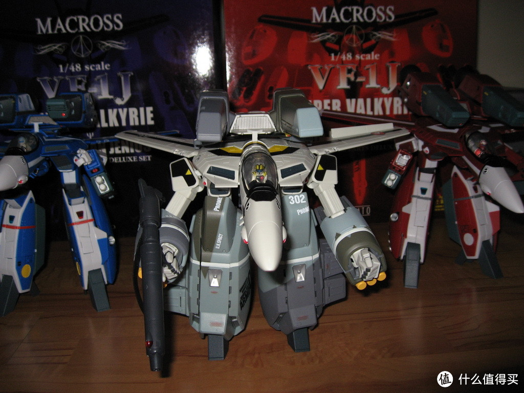 Macross 太空堡垒 YAMATO 1/48 VF-1S 骷髅战机及重装甲状态模型