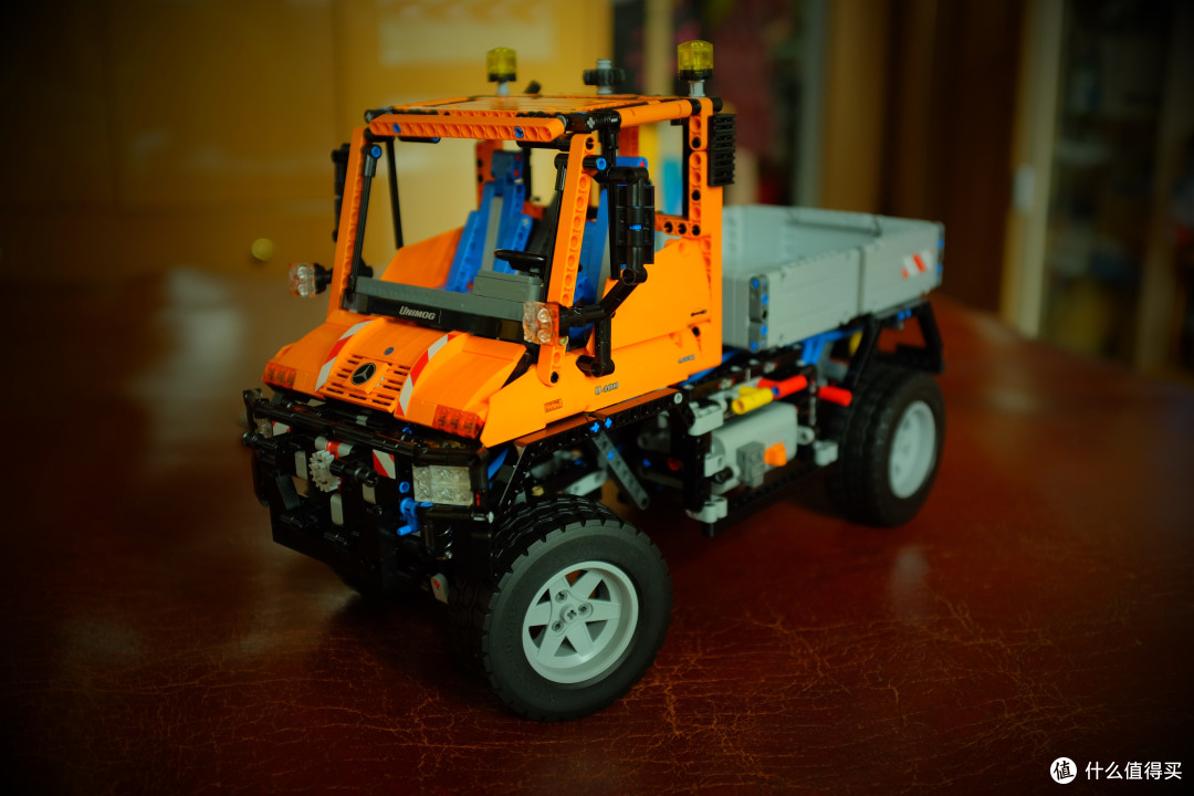 lego 乐高 8110 科技旗舰 —— 奔驰乌尼莫克