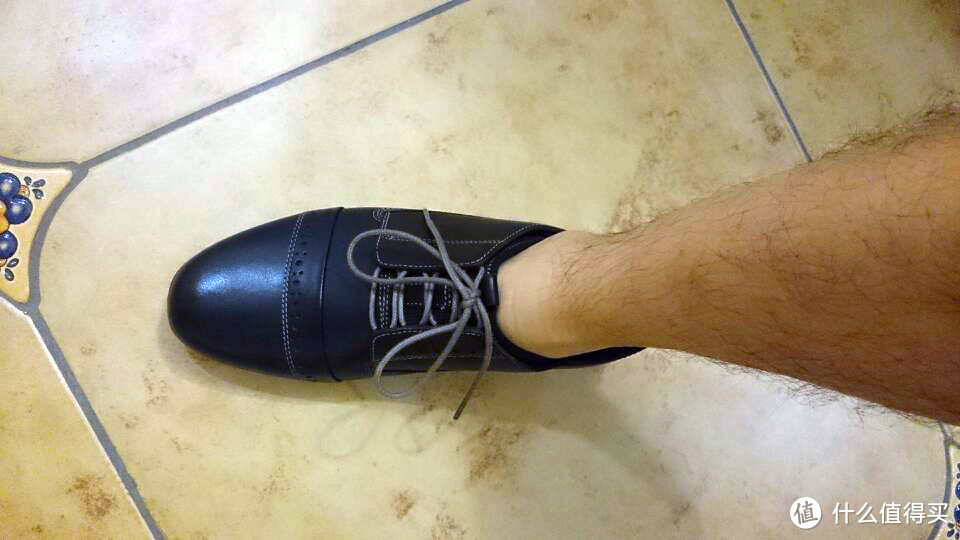 第一眼无好感！来自英国的东洋风：TSUBO 男士 人体工学 布洛克皮鞋