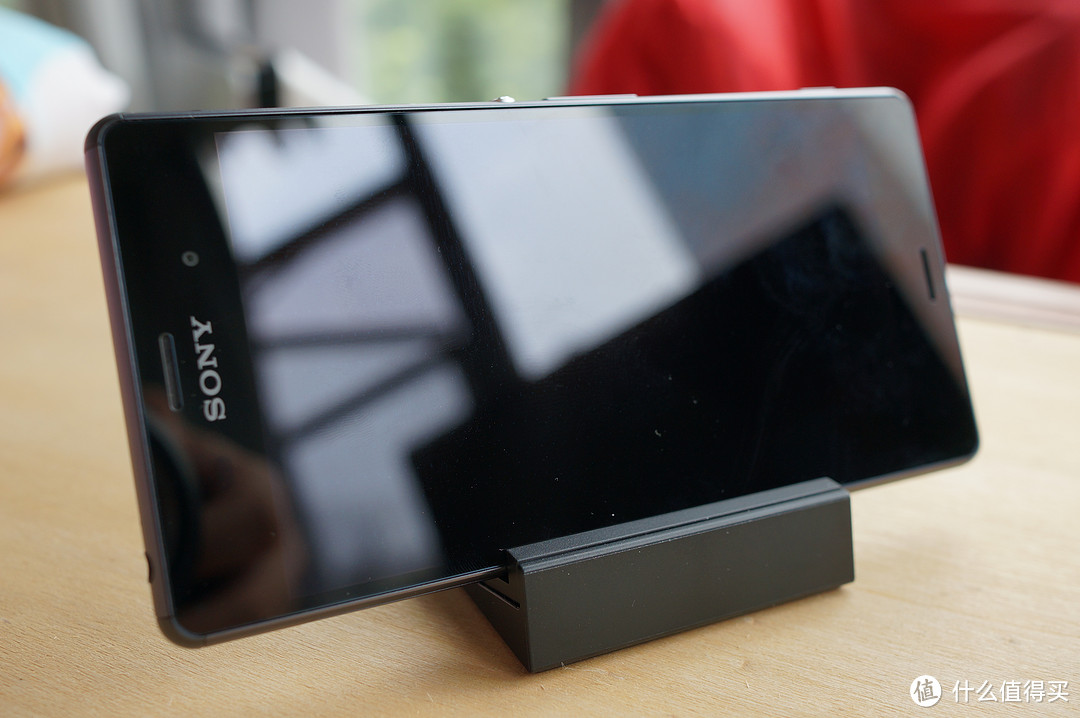 据说要对索尼大法是真爱才会购入：SONY 索尼 Z3 （L55u） 双卡双待 4G手机