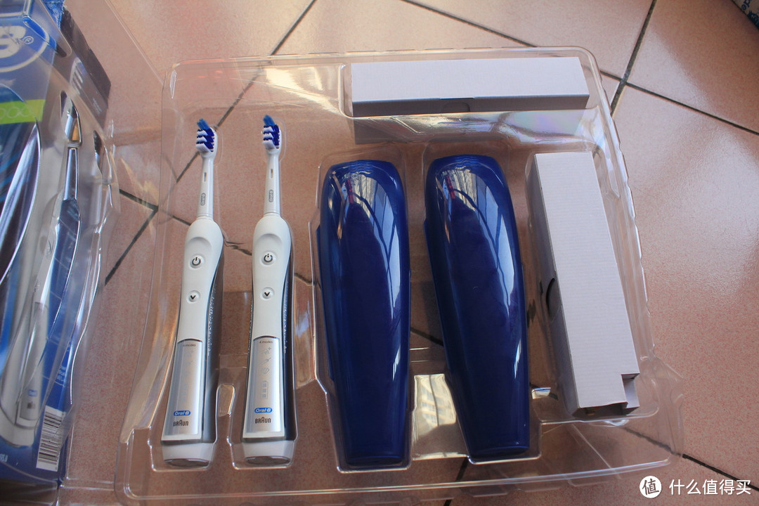 人生第一把电动牙刷：Oral-B 欧乐B 4000型/D29 电动牙刷