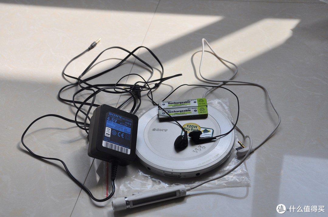 索尼SONY 便携CD播放器D-EJ985