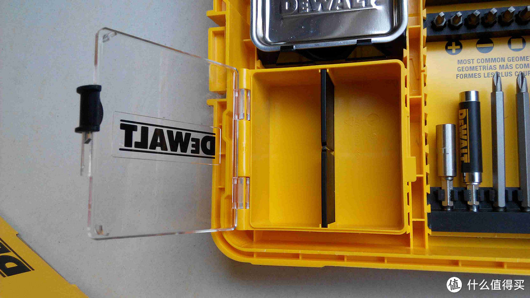 DEWALT 得伟 DW2587 80-Piece 高端电钻工具箱