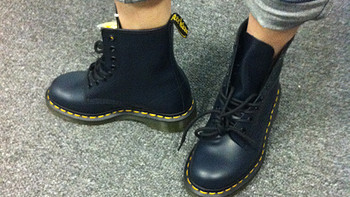 Dr. Martens 1460 Originals Eight-Eye、1B60、1460 Re-Invented Victorian Print 马丁靴