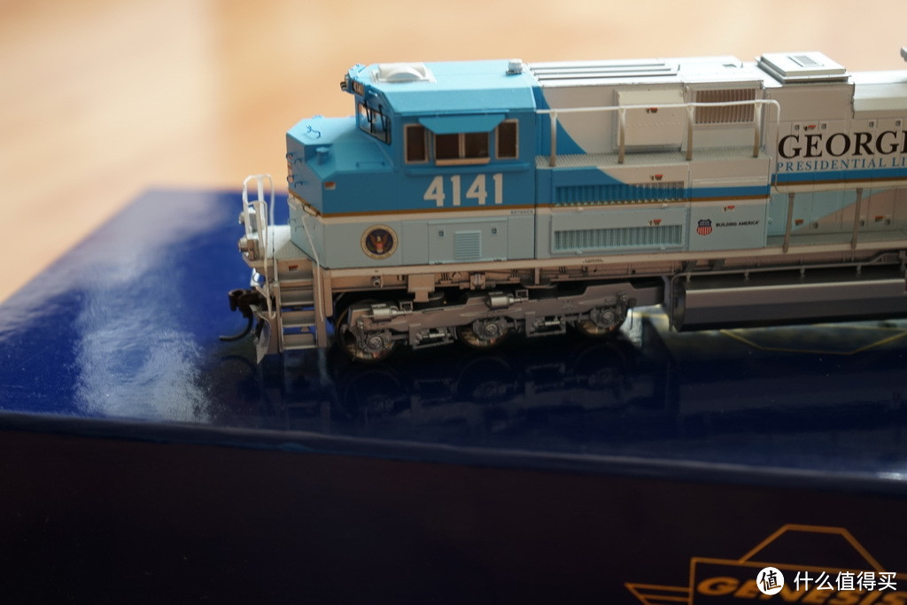 Athearn 火车模型 SD70ACe 乔治号涂装 跑车视频