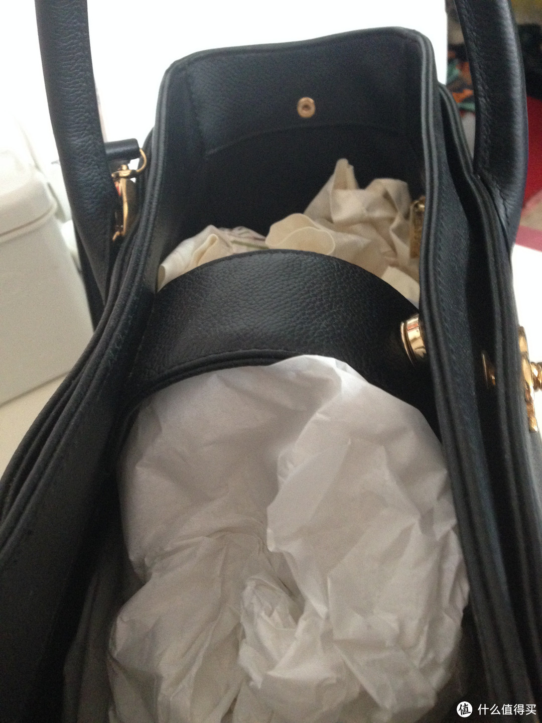 收拾屋子时才翻出来的“奢侈品”：入门款 Chanel Cabas 背提两用包