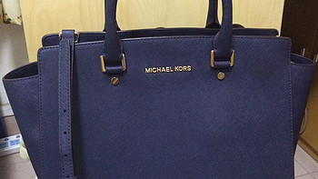 澳门威尼斯人金沙城入手 Michael Kors 女款单肩包