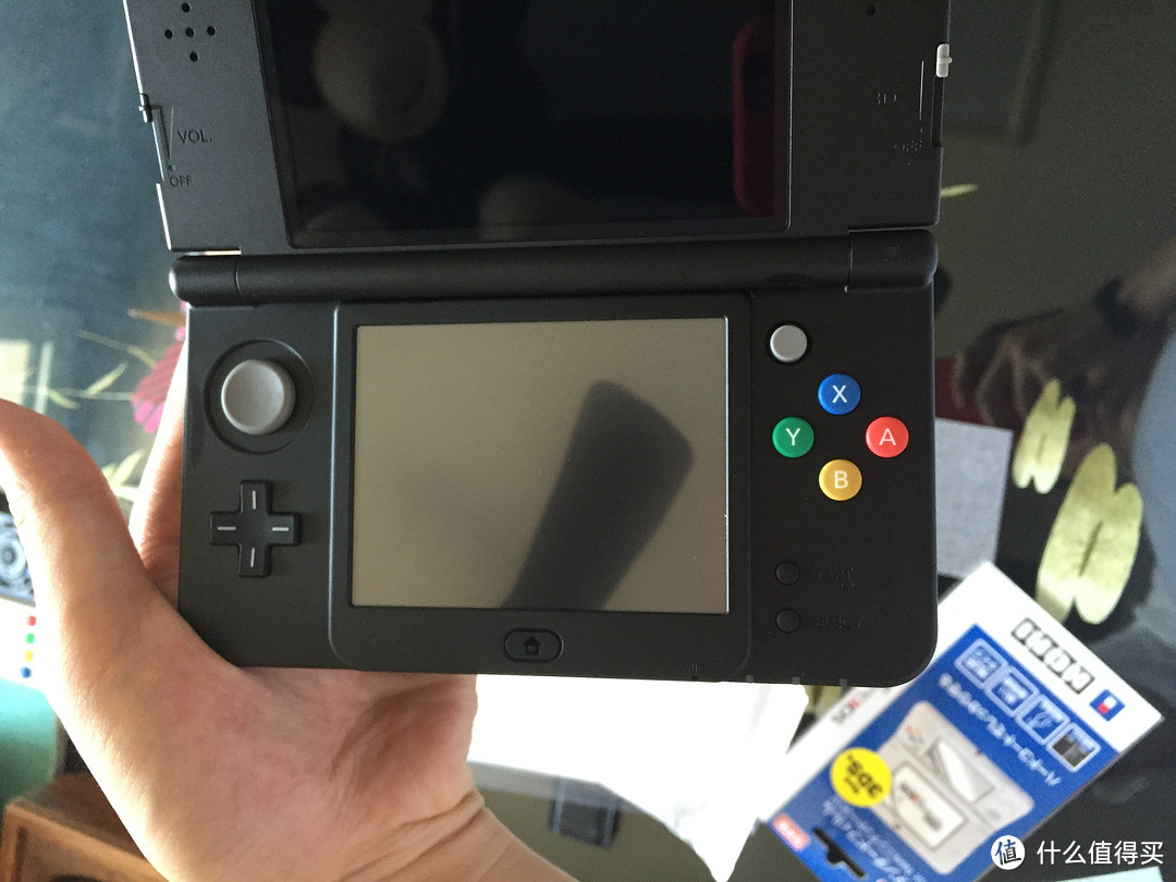 黑色新小三闪亮登场！Nintendo 任天堂 New 3DS 游戏掌机