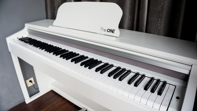 the one 壹枱智能钢琴 电钢琴88键重锤 到货体验